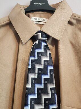 2/$15 Van Heusen Dark Tan Men's Dress Shirt and Tie Combo - Size 18 1/2 neck